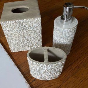 Bathroom accessories - set of 3